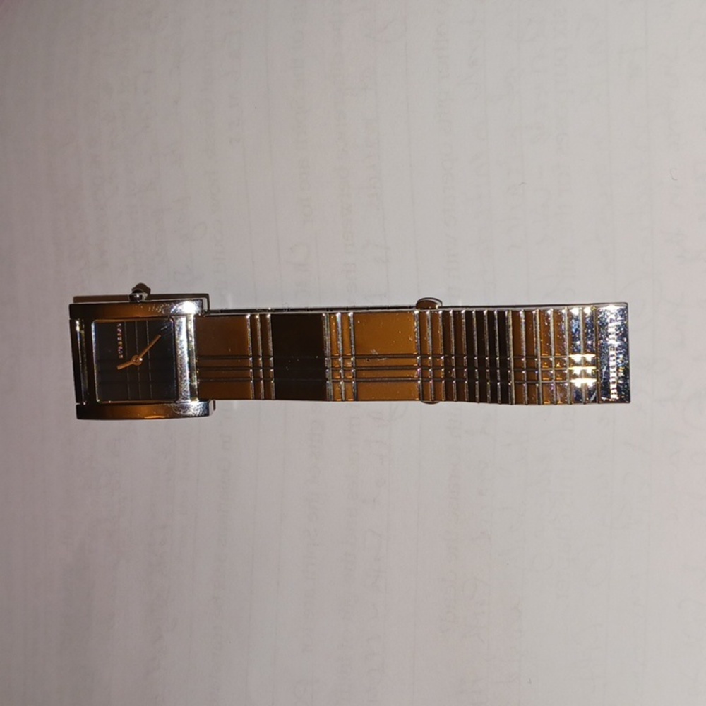 Authentic Burberry Womens